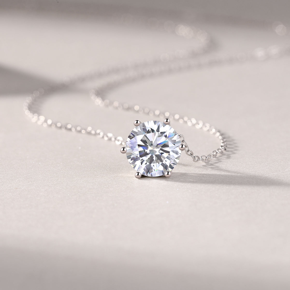 Afternoon Rose - A Fashionable And Light Luxury Jewelry Pendant Necklace Set With Top-quality Moissanite, S925 Silver Plated Platinum