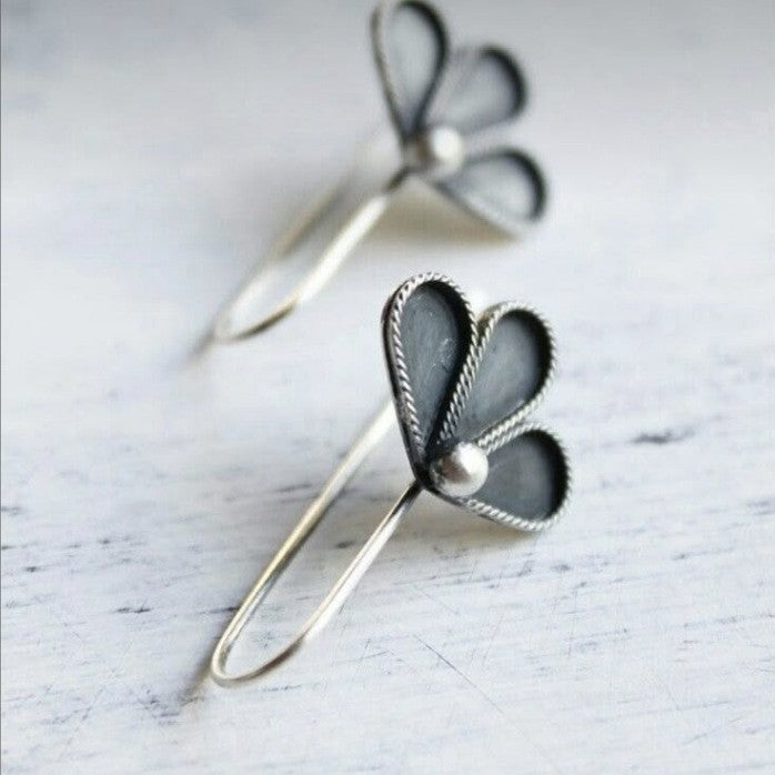 Womens Retro Fashion Petal Earrings