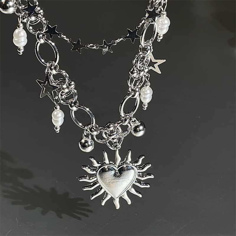 Fashion Trend Clavicle Chain Girl