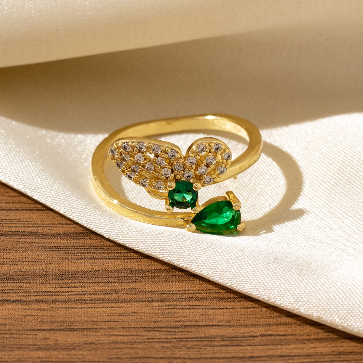 Vintage Emerald-look Diamond Ring