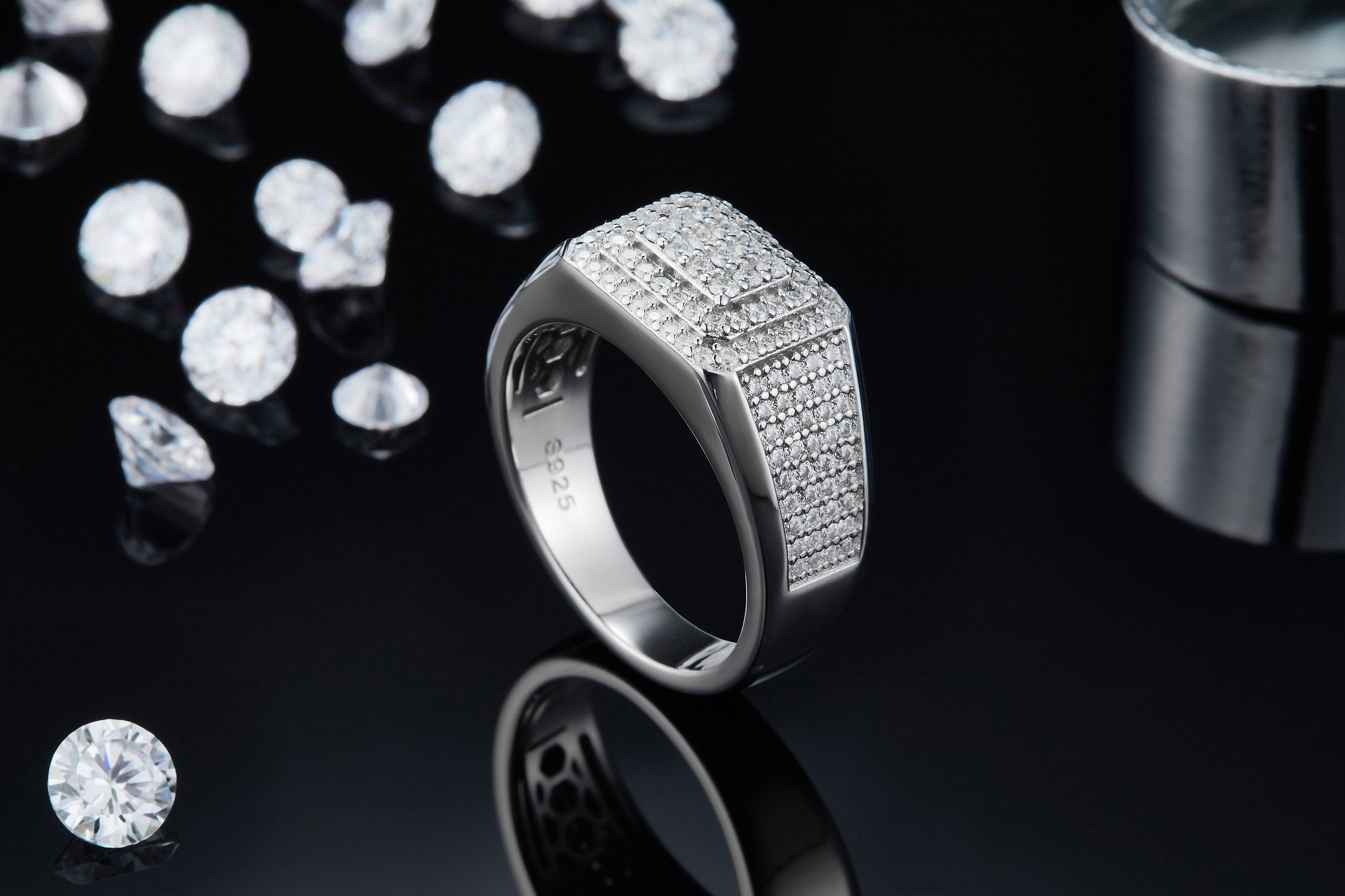 Men's Luxury And Fashionable Light Luxury Jewelry Silver Ring S925 Silver-plated Platinum Set With Top-quality Moissanite