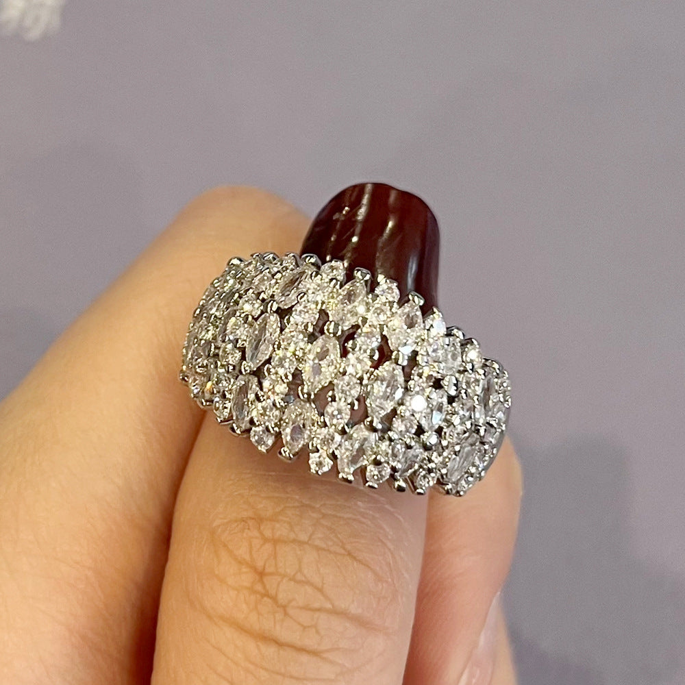 Womens Light Luxury Starry Sky Ring