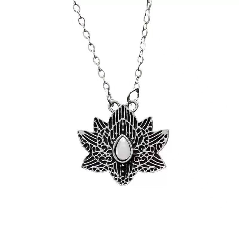 Retro Zen Lotus-Engraved Moonstone Necklace In European And American Style