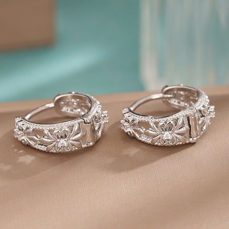 Womens Metal Cutout Flower Earrings