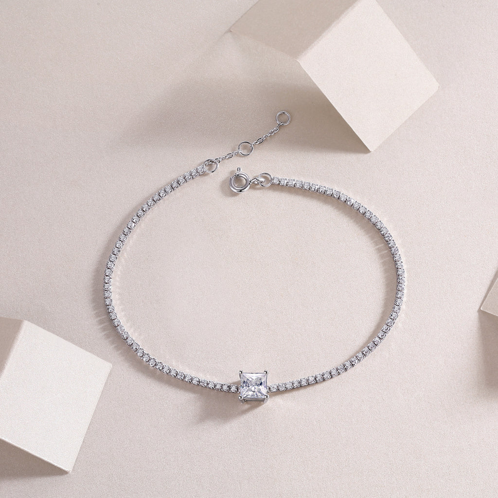 Moon Island Crushed Ice - A Fashionable And Light Luxury Jewelry Silver Bracelet And Bracelet Set With Top-quality Moissanite, S925 Silver Plated Platinum