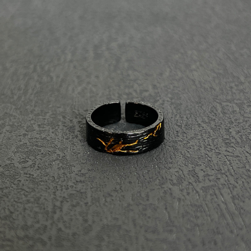 Trendy Niche-design Black And Gold Ring With A Vintage High-end Aesthetic