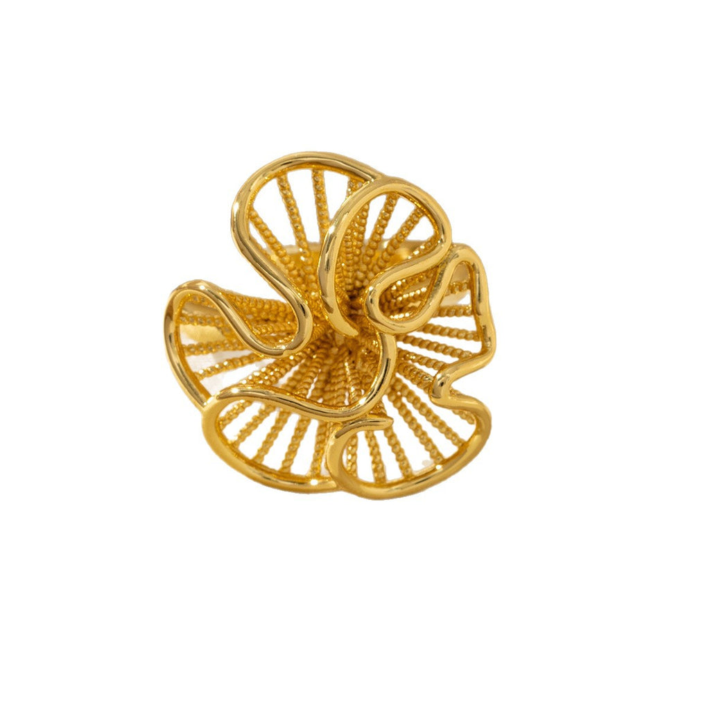Ring With A High-end Metallic Finish