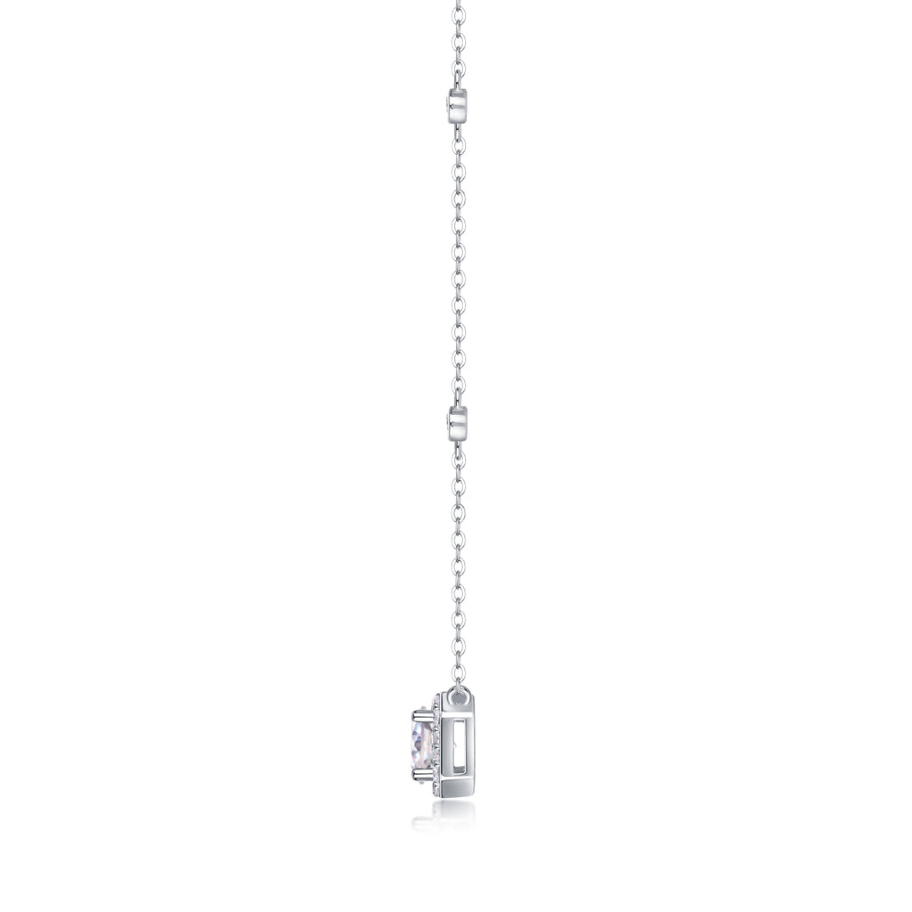 Flower Love - A Fashionable And Light Luxury Jewelry Pendant Necklace Set With Top-quality Moissanite, S925 Silver Plated Platinum