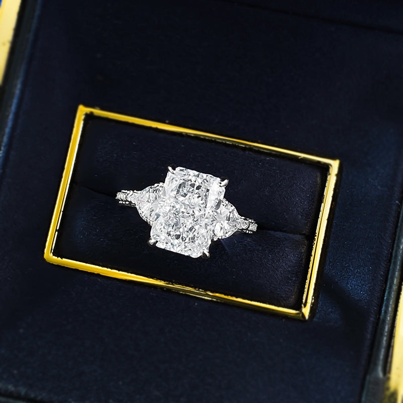 Carbon Diamond Ice Flower Cut Full-Crystal Ring