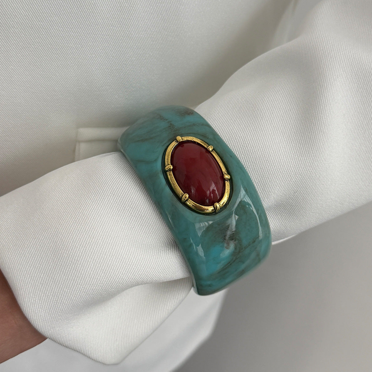 European And American Style Resin Dyed Bracelet For Women