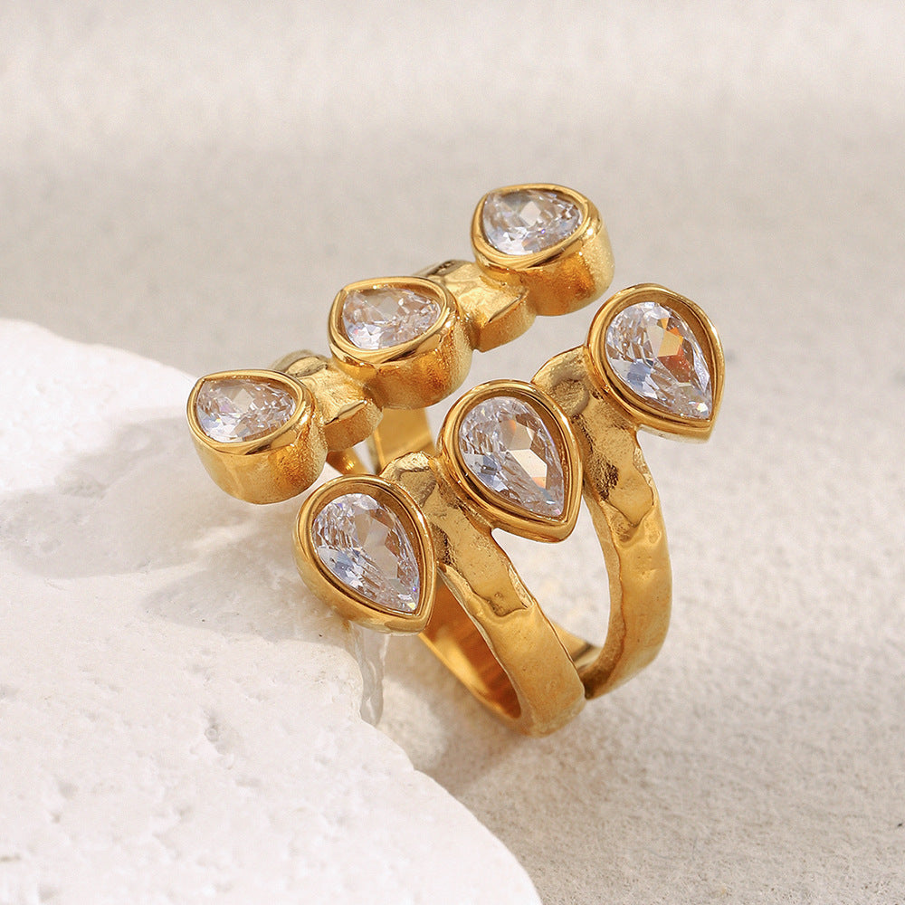 French-style Exaggerated Finger Ring In Stainless Steel With 18K Gold Plating