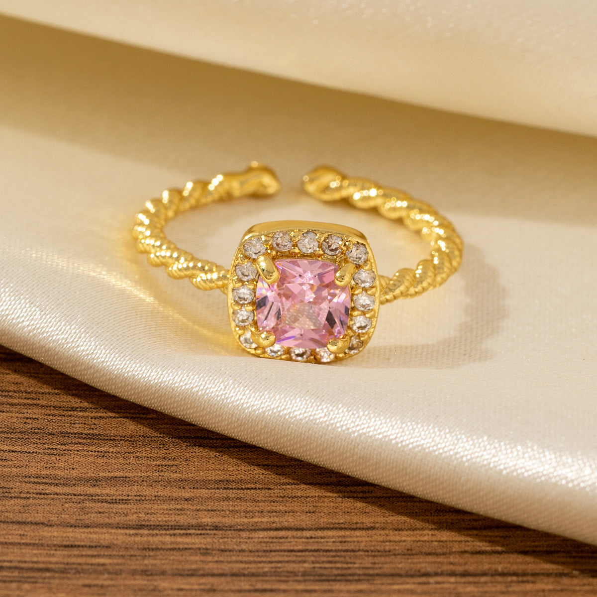 Luxury, High-end, And Exquisitely Crafted Ring For Women