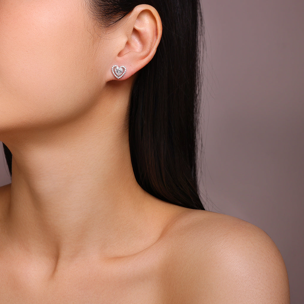 Top-quality Moissanite Luxury And Fashionable Light Luxury Jewelry Silver Stud Earrings S925 Silver Plated Platinum