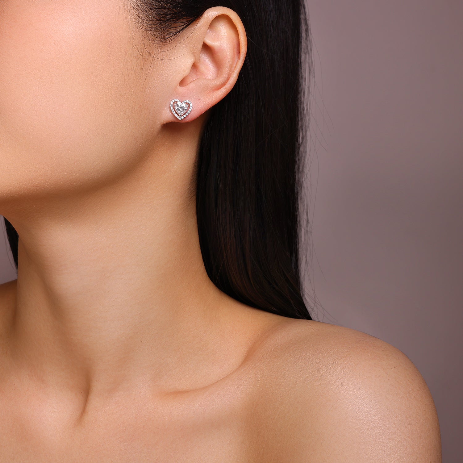 Top-quality Moissanite Luxury And Fashionable Light Luxury Jewelry Silver Stud Earrings S925 Silver Plated Platinum