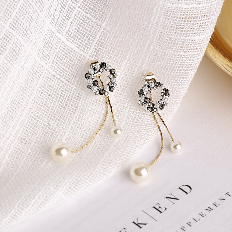 Pearl garland stud earrings