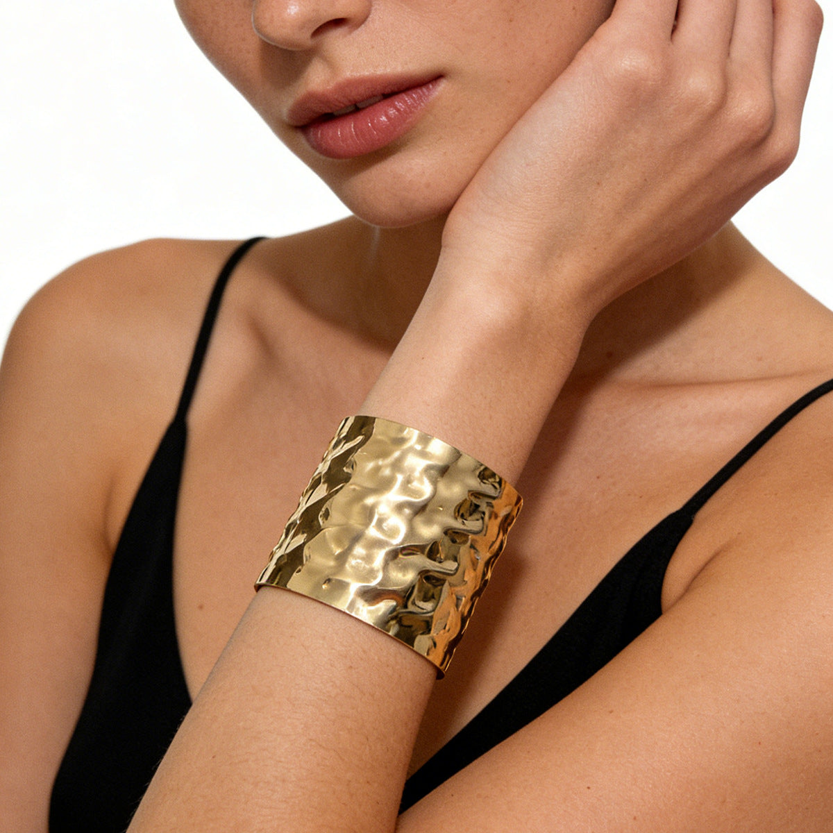 Retro Minimalist Bold Fashion Simple Geometric Metal Open-End Bracelet For Women