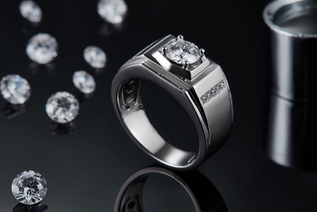 Men's 1-carat Luxury And Fashionable Light Luxury Jewelry Silver Ring Set With Top-quality Moissanite, S925 Silver-plated Platinum