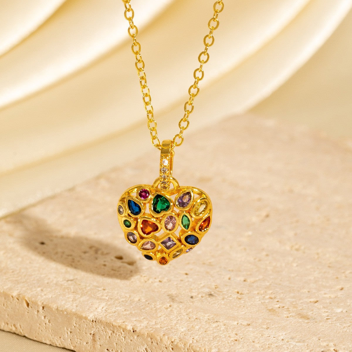 Light-luxury Vintage Micro-pave Zircon Heart Sweater Chain