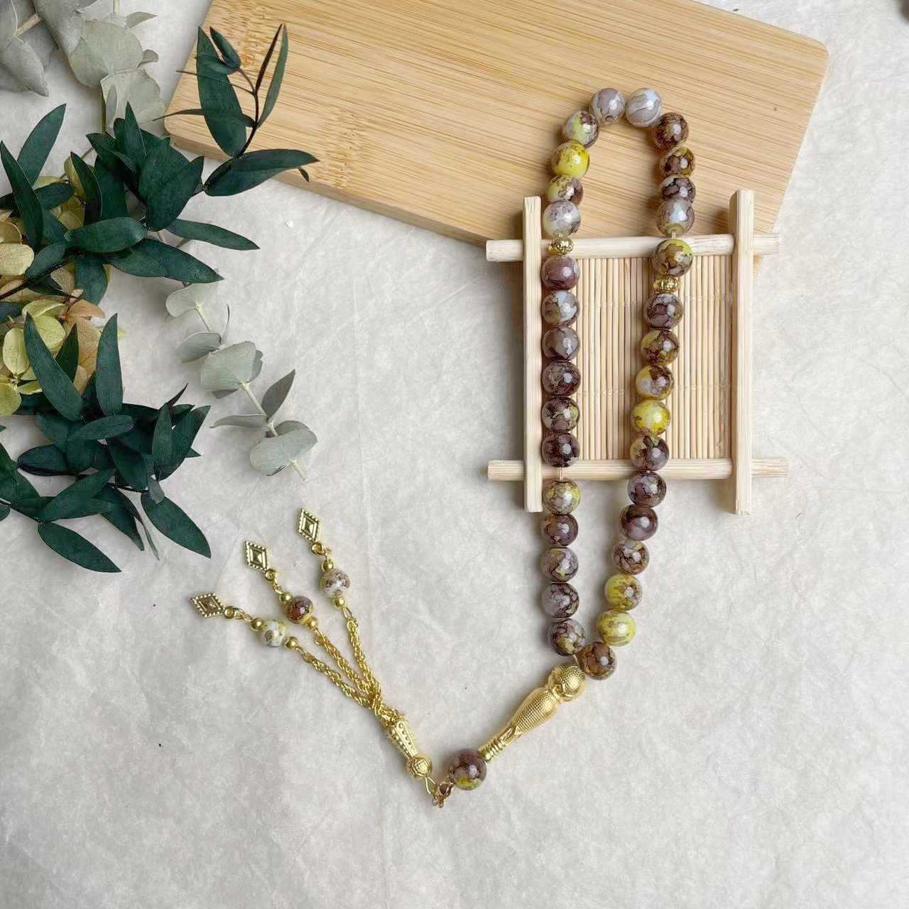 33-piece Gold Tassel Glass Bracelet With 10mm Large Flower Beads