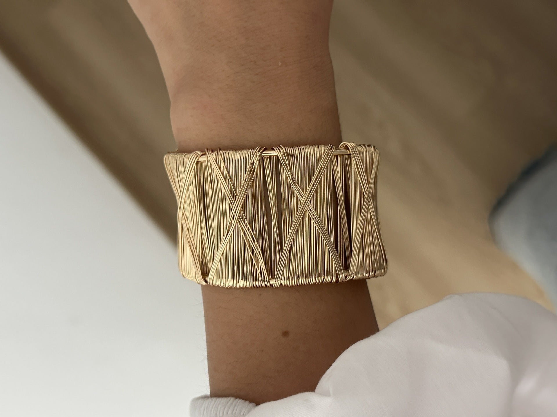 Bold Exaggerated C-shaped Alloy Bracelet With A Brushed Finish