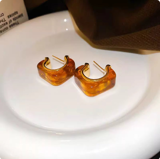 Sophisticated Silver Geometric Irregular Resin Heart Earrings
