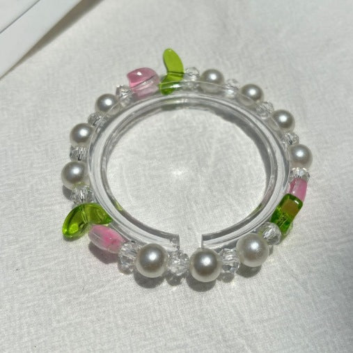 Night Market, Temple Fair And Exhibition Stalls Featuring Beaded Bracelets And Glass Jewelry