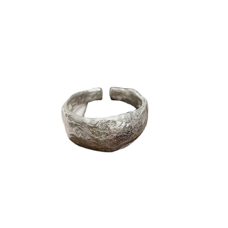 Handcrafted Silver Hammered-Texture Ring For The Discerning Tastemaker