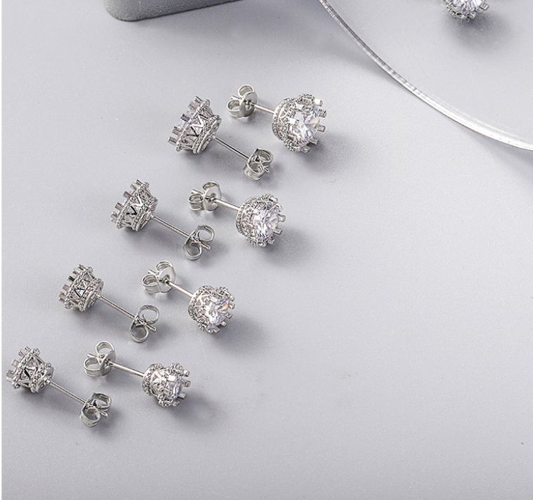 Korean-style Trendy Crown Zircon Stud Earrings With A Floral Design