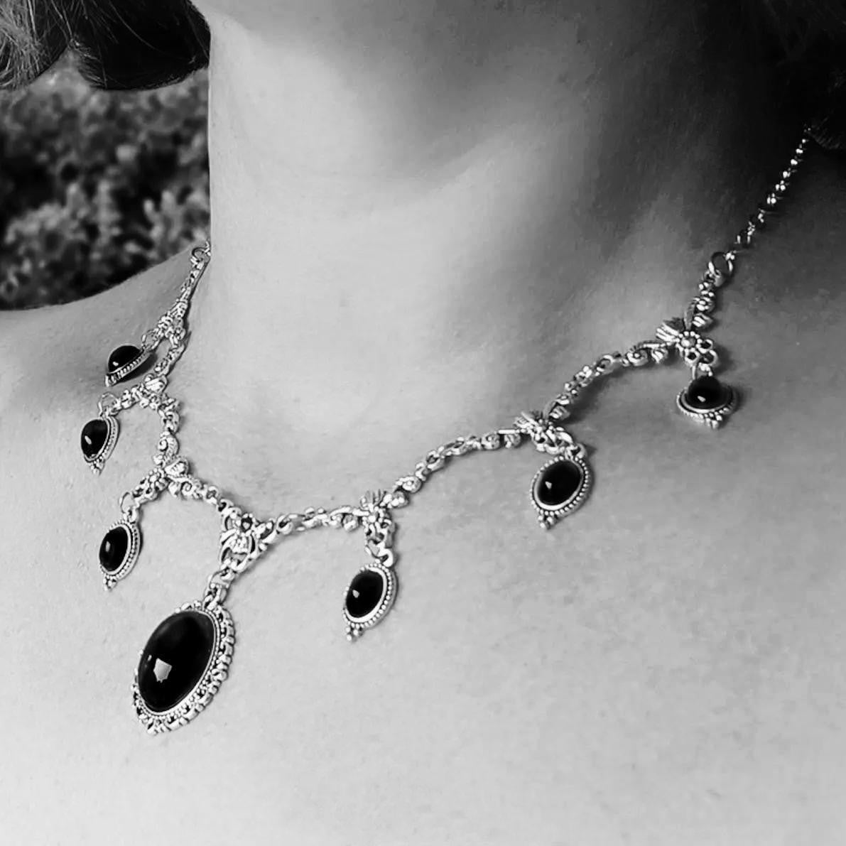 Vintage-style Red Crystal Gem In A Regal Courtly Aesthetic