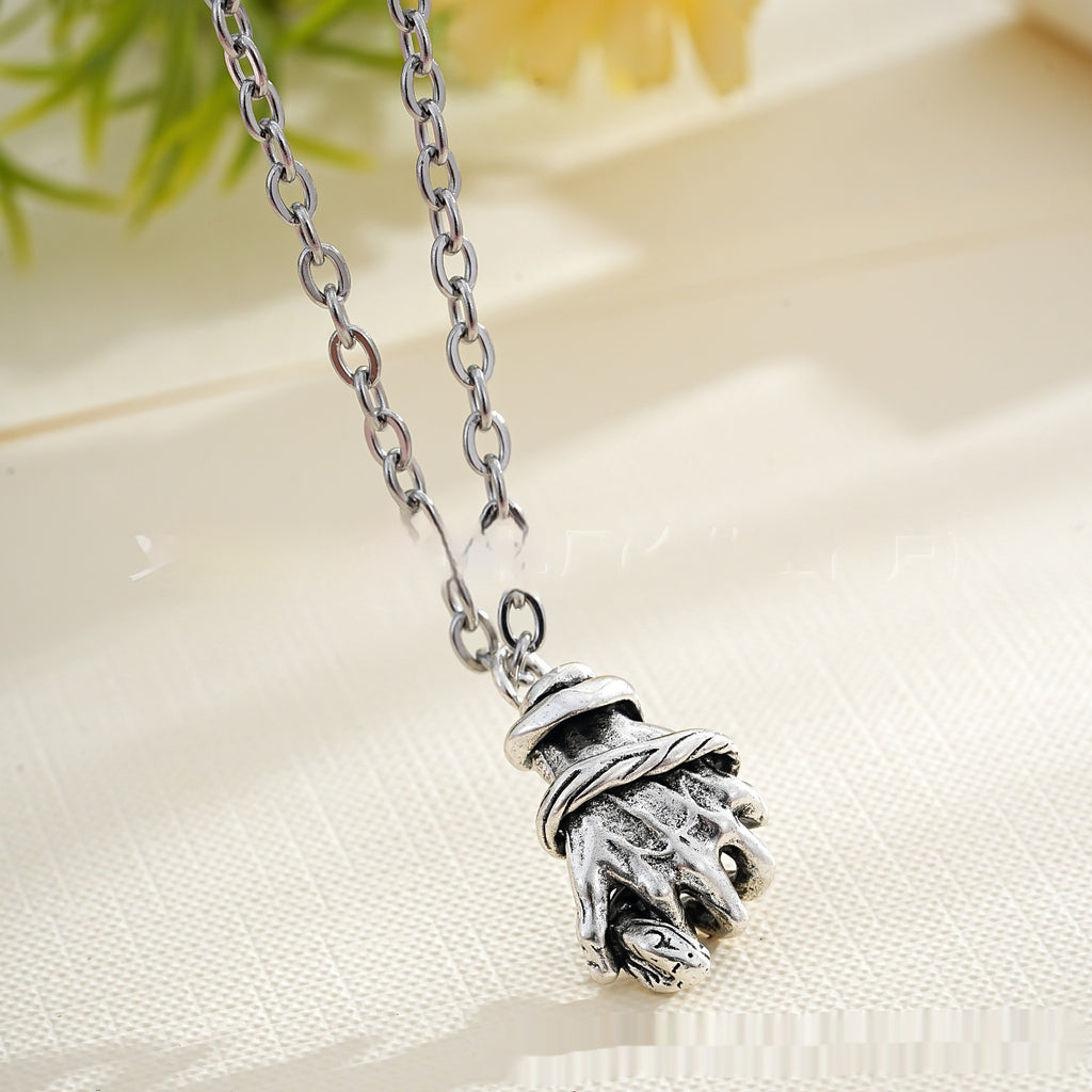 Retro Heavyweight Punch Necklace