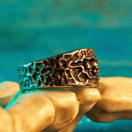 Mingqi Ring European And American Retro Dark Heavy-Aged Skull Wide Index Finger Ring, Unisex Gothic Style Ring