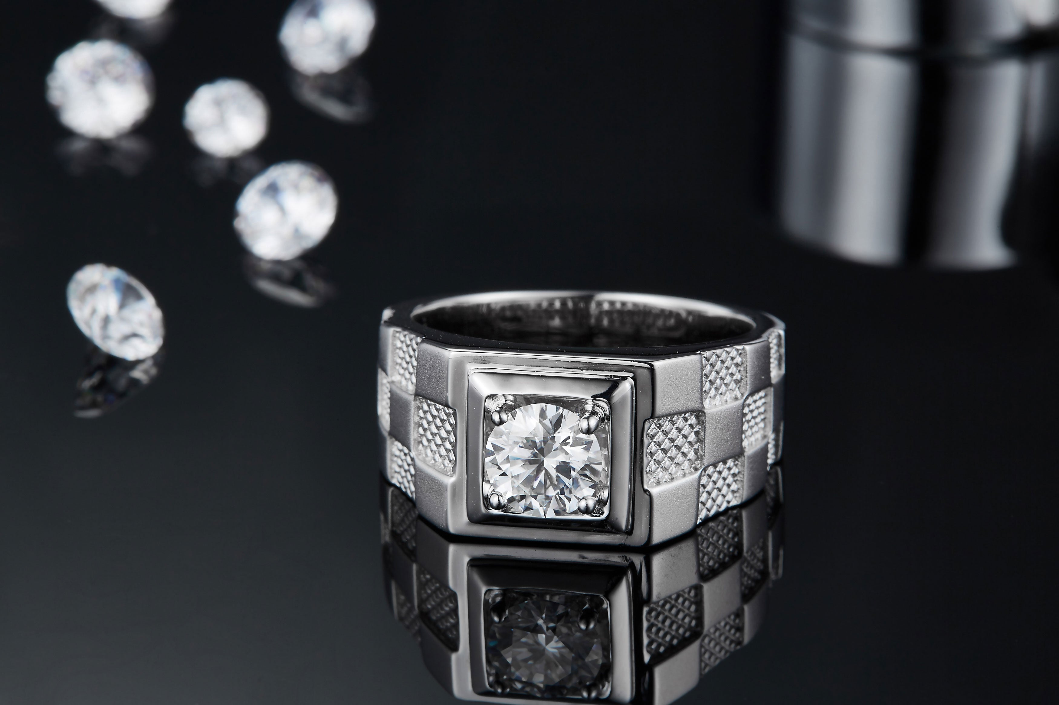 Men's 1-carat Luxury And Fashionable Light Luxury Jewelry Silver Ring Set With Top-quality Moissanite, S925 Silver-plated Platinum