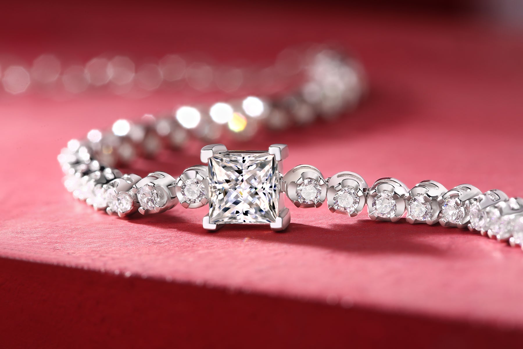 Rubik's Cube - A Fashionable And Light Luxury Jewelry Silver Bracelet And Bracelet Set With Top-quality Moissanite, S925 Silver Electroplated Platinum