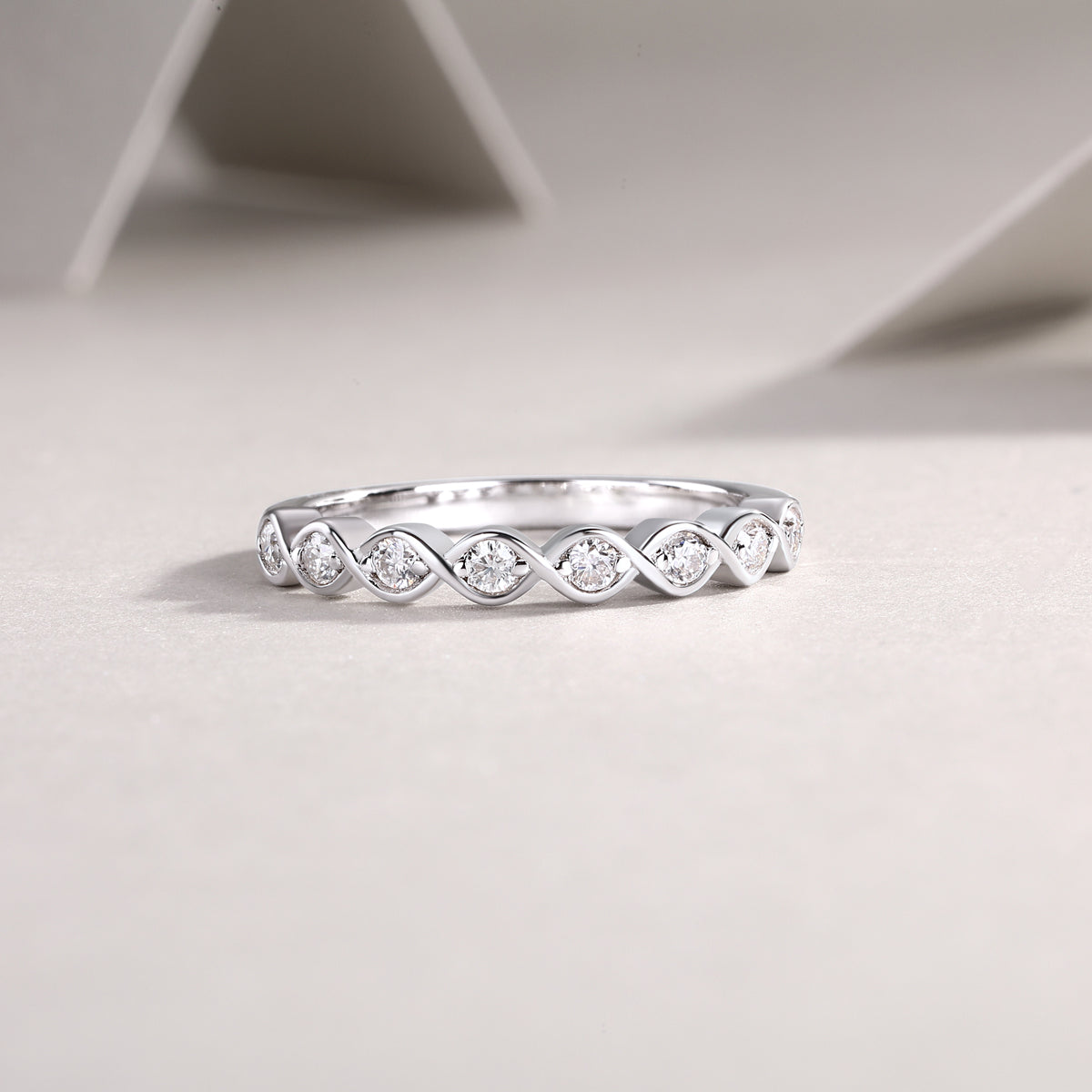 Diamond Brilliance - Set With Top-quality Moissanite S925, Silver And Platinum-plated Diamond Wedding Ring. The Ring Can Be Inspected With A Diamond Pen