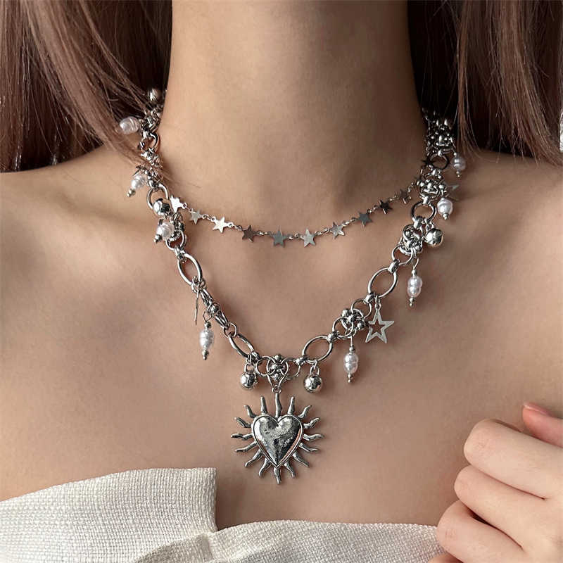 Fashion Trend Clavicle Chain Girl