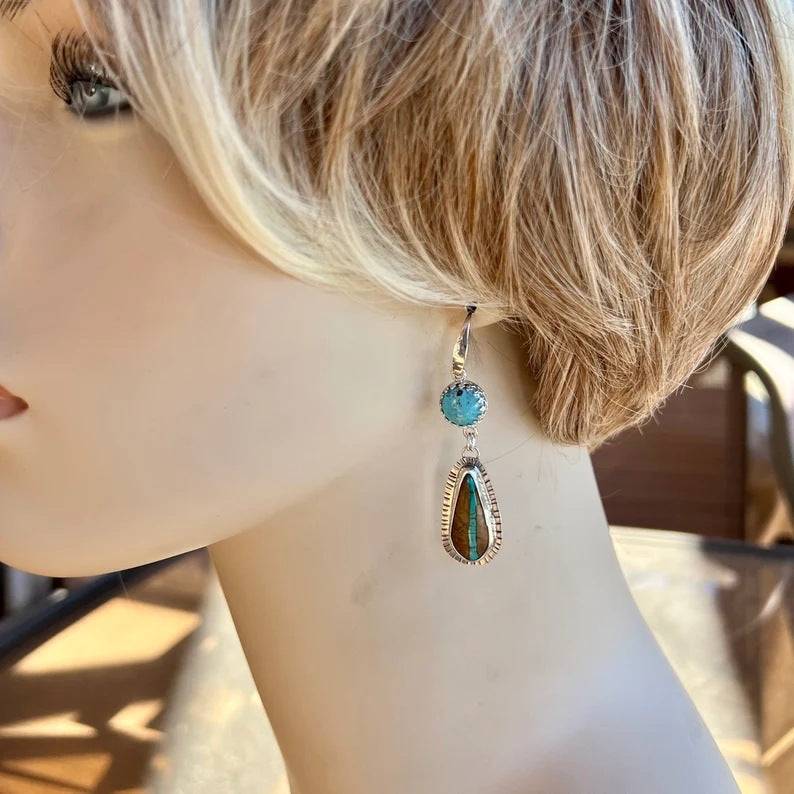 Womens Retro Elegant And Minimalist Earrings