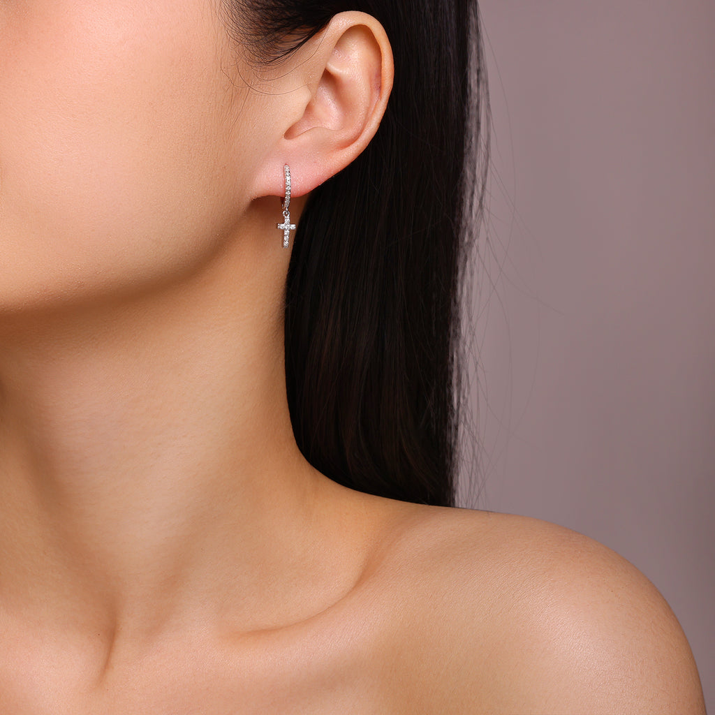 Top-quality Moissanite Luxury And Fashionable Light Luxury Jewelry Silver Stud Earrings S925 Silver Plated Platinum