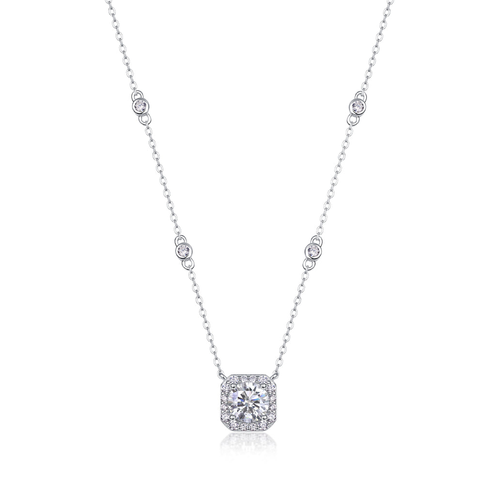 Flower Love - A Fashionable And Light Luxury Jewelry Pendant Necklace Set With Top-quality Moissanite, S925 Silver Plated Platinum