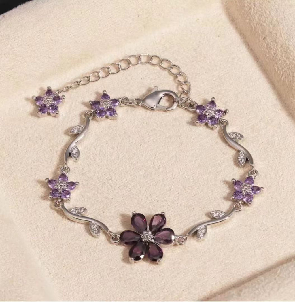 Copper Bracelet With Zirconia-Inlaid Heart-Shaped Flower And Butterfly Design