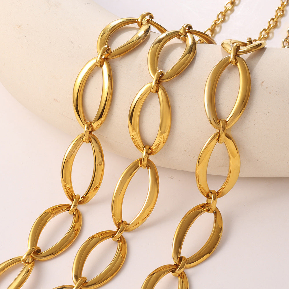 Sleek Stylish And Uniquely Designed Necklace