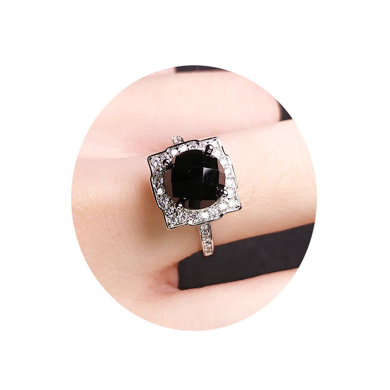 European And American Gothic-style Dark Diamond Ring