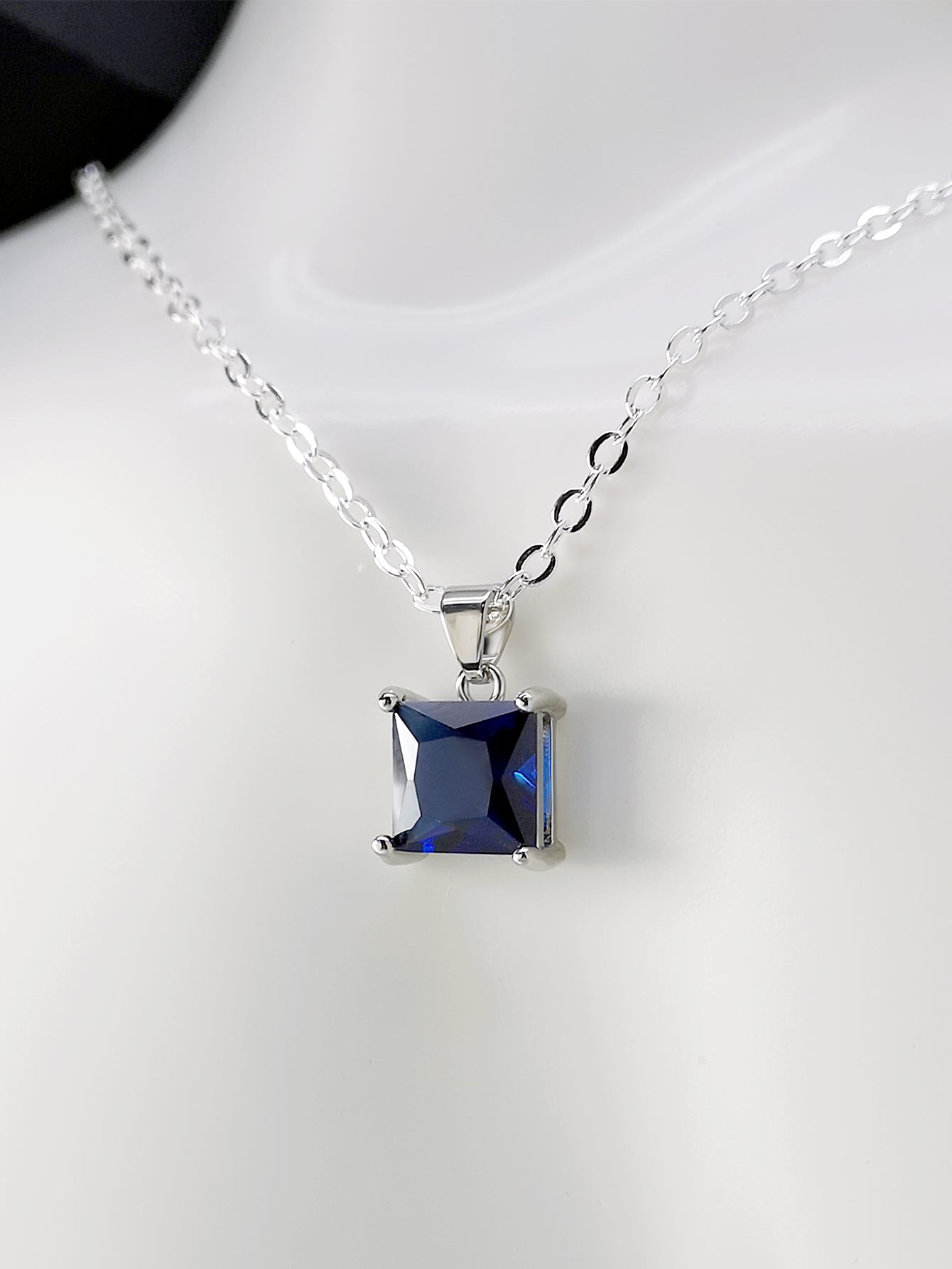 Simple Geometric Personality Metal Necklace