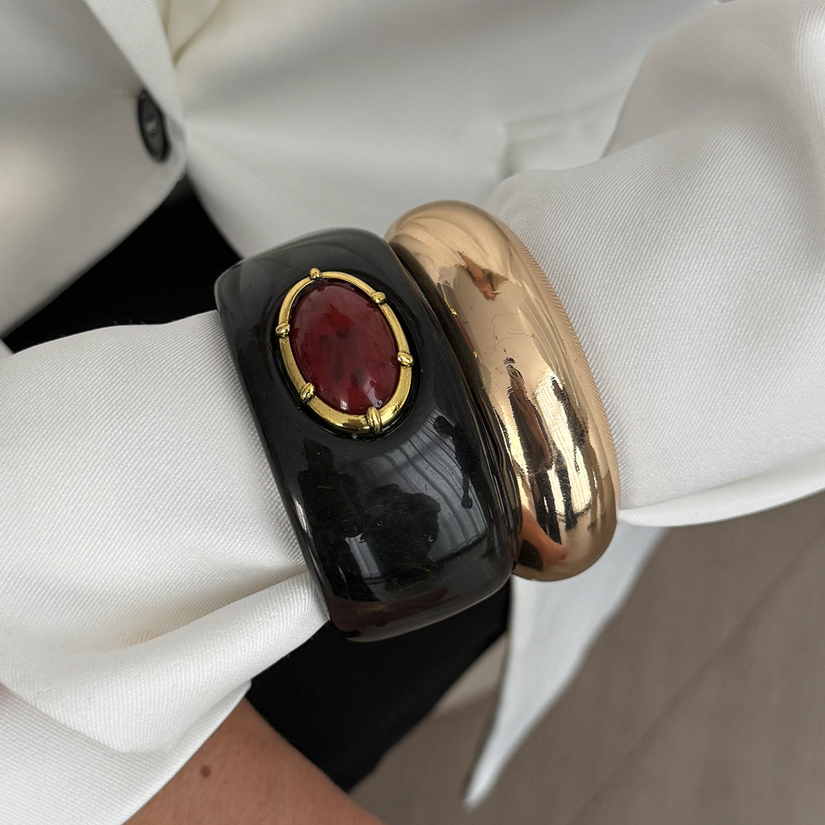 European And American Style Resin Dyed Bracelet For Women