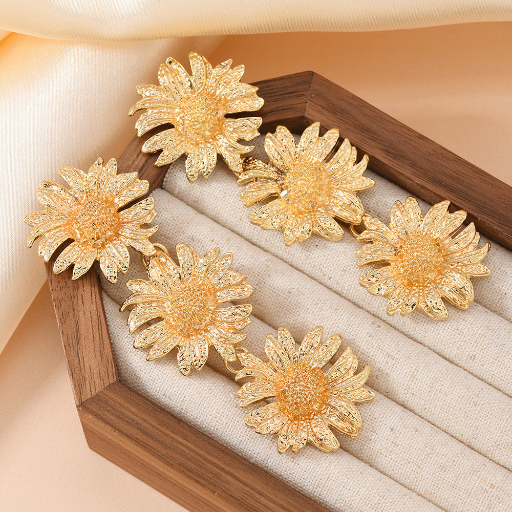 Trendy Irregular And Bold Flower Earrings From Europe And The US