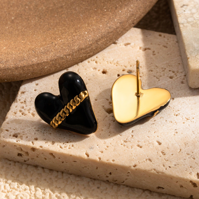 Fashionable Versatile Titanium Steel With A Personalized Stainless Steel Heart Design