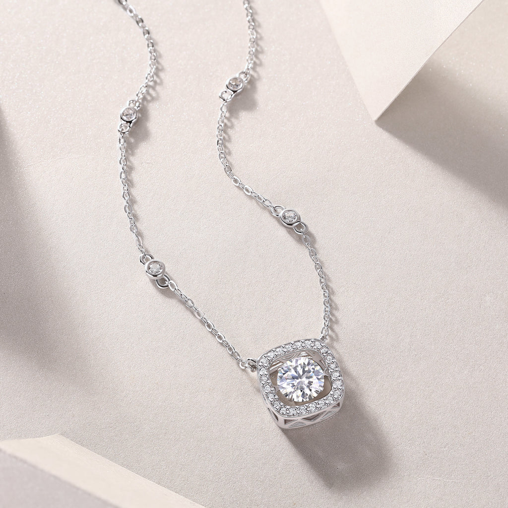 Sweet - Set With Top-quality Moissanite, Fashionable And Light Luxury Jewelry, Silver Pendant Necklace S925, Silver-plated Platinum