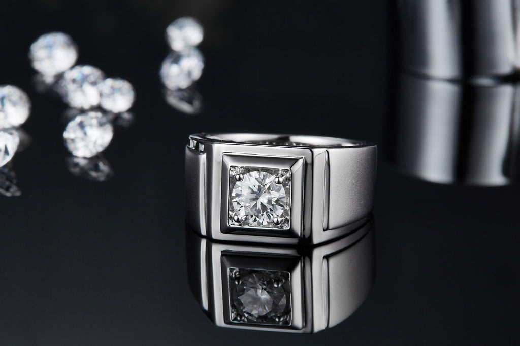 Men's 1-carat Luxury And Fashionable Light Luxury Jewelry Silver Ring Set With Top-quality Moissanite, S925 Silver-plated Platinum