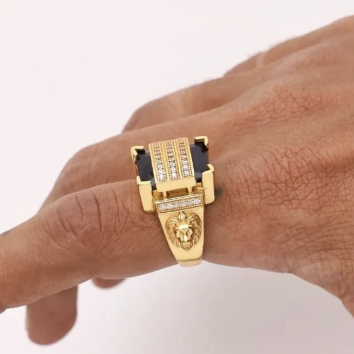 Mens Gold-plated Ring Inlaid With Black Diamonds