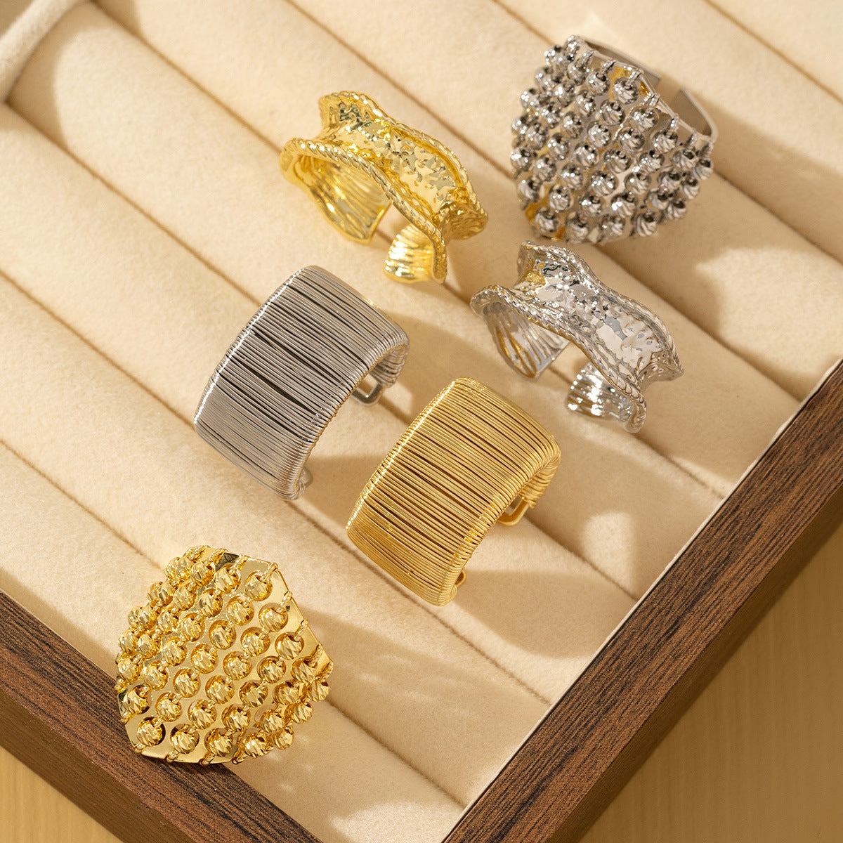 New Metallic-style Personalized Open Ring