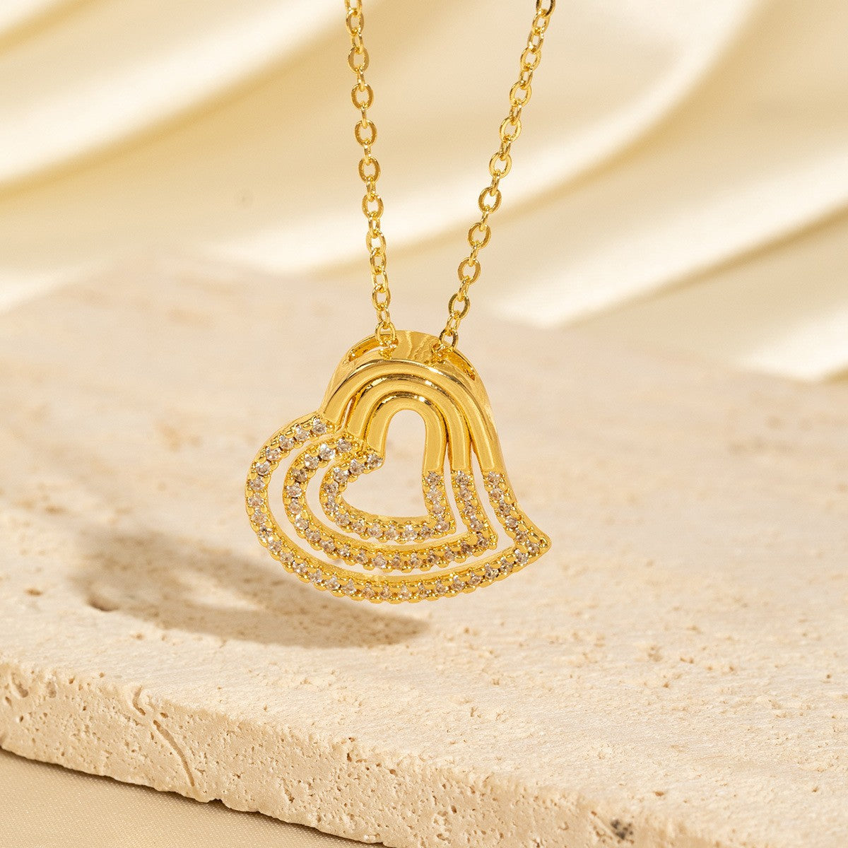Light-luxury Vintage Micro-pave Zircon Heart Sweater Chain